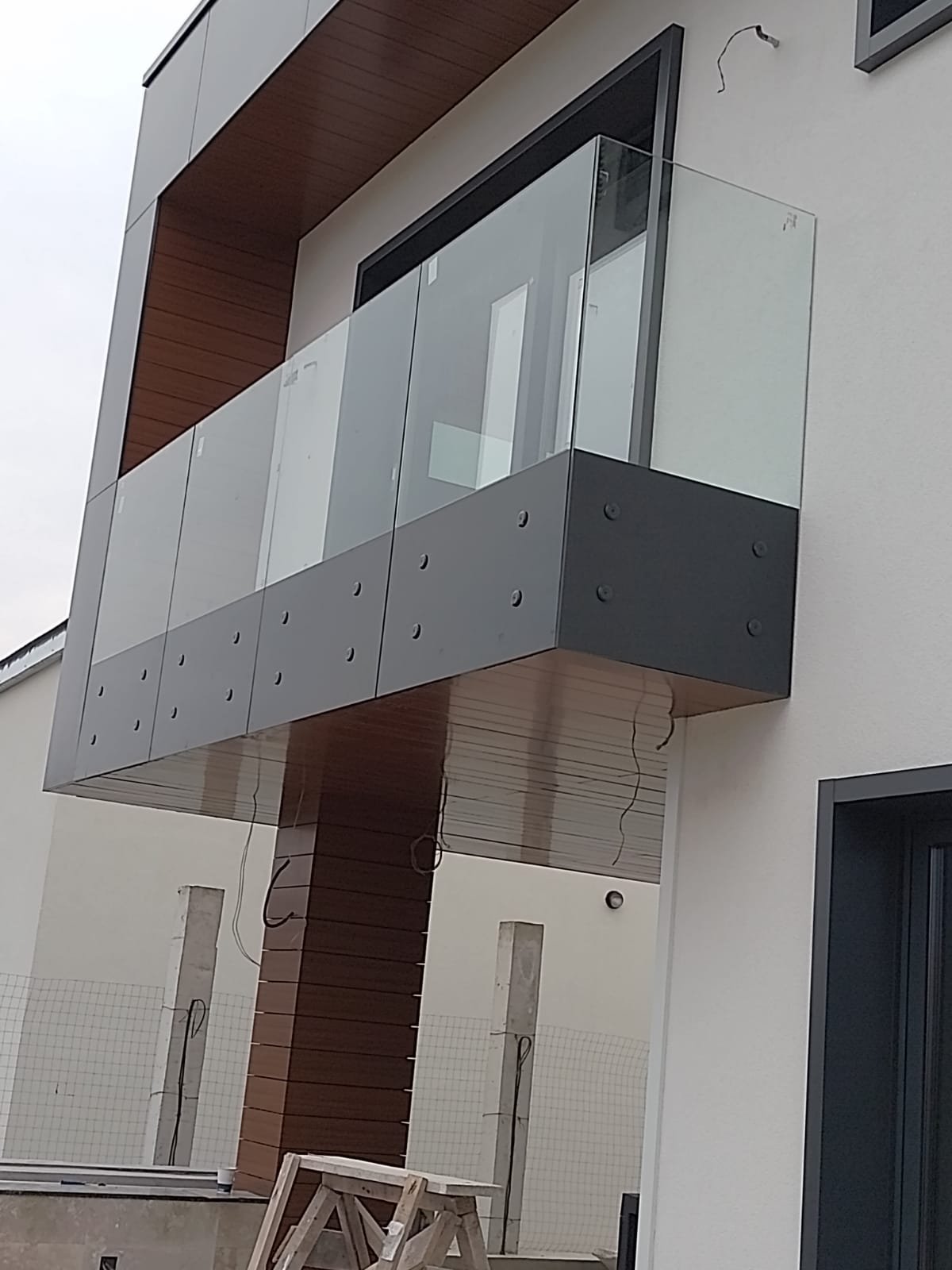 Sticla Exterior Balustrade Keepline
